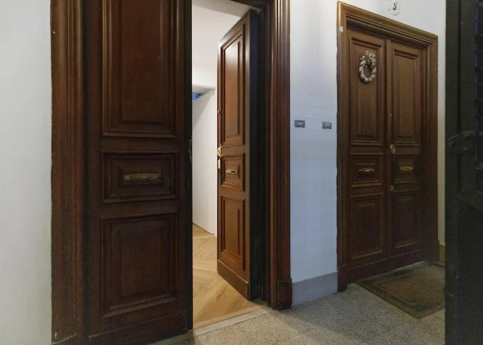 Piazza Mazzini Con Vasca Idromassaggio
